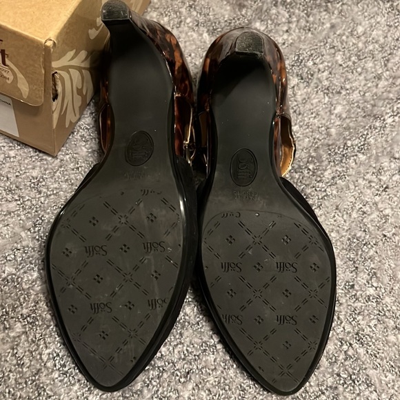 Black suede w animal print patent leather back - Picture 9 of 9